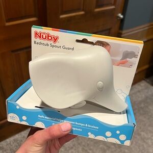 Nubby Bathtub Faucet Cover new in box